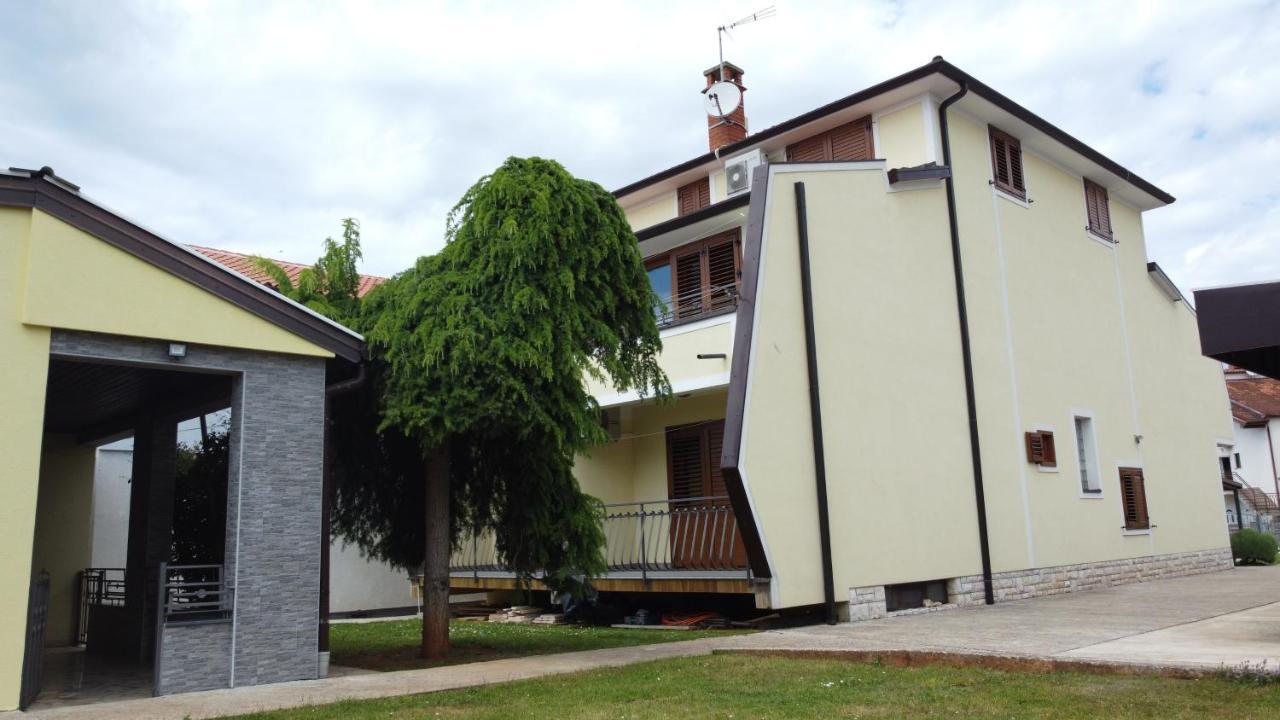 Apartments Krnjic Umag Bagian luar foto